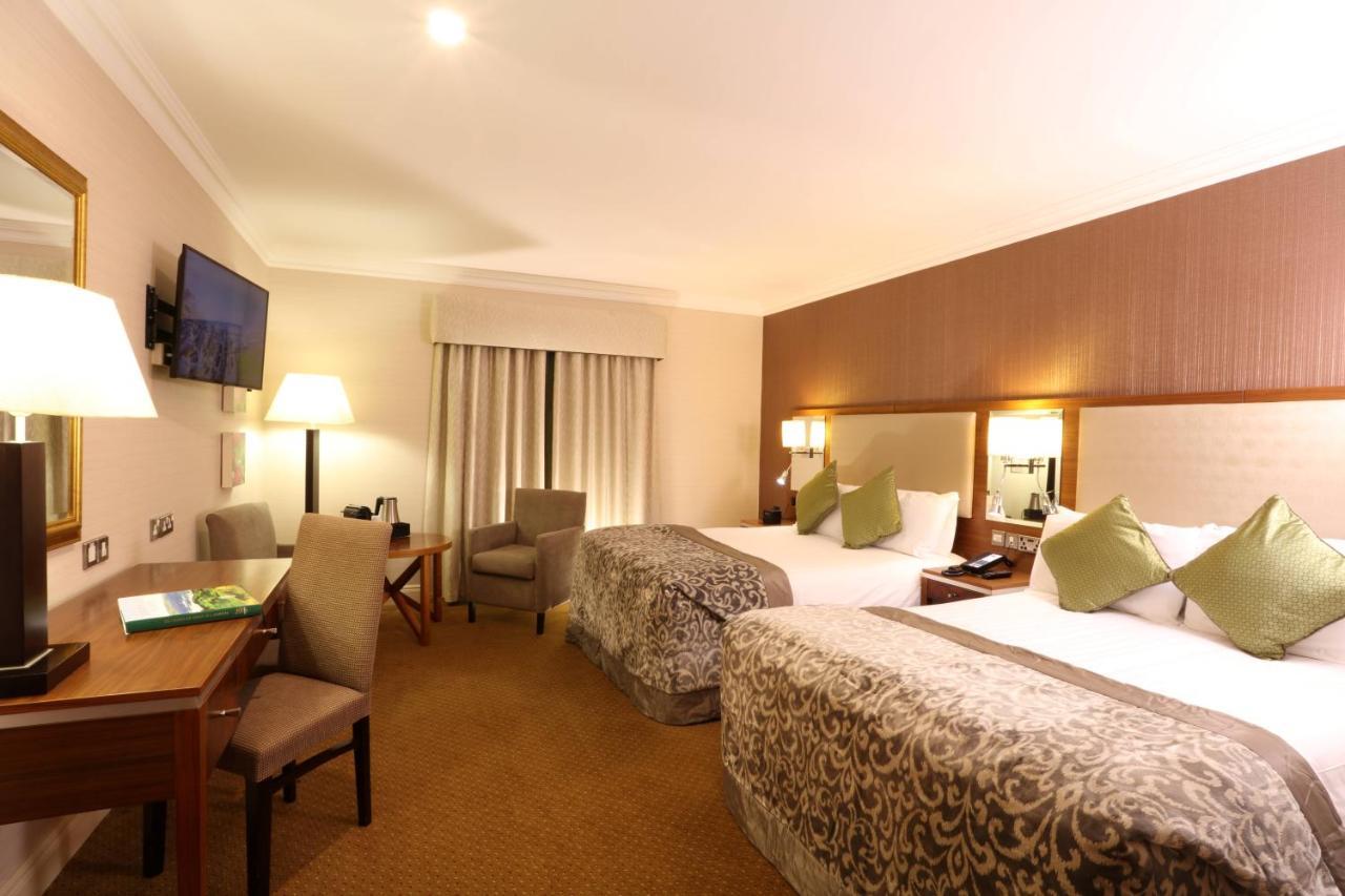 Vaughan Lodge Hotel ลาฮินช์ ภายนอก รูปภาพ