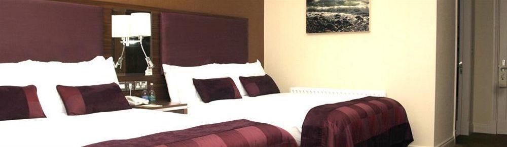Vaughan Lodge Hotel ลาฮินช์ ภายนอก รูปภาพ