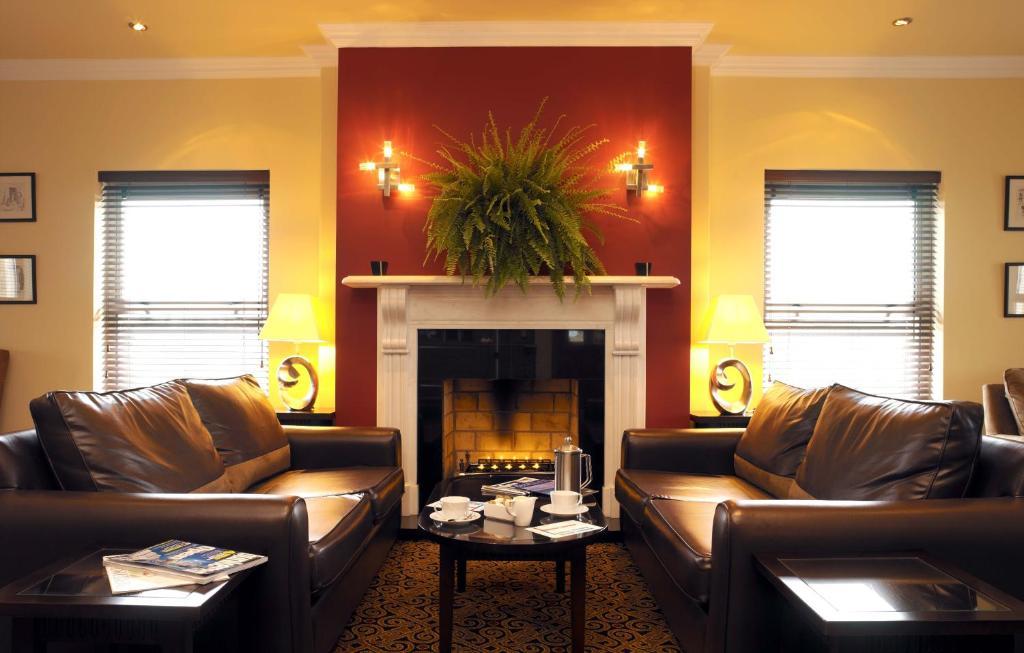 Vaughan Lodge Hotel ลาฮินช์ ภายนอก รูปภาพ