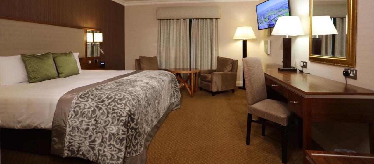 Vaughan Lodge Hotel ลาฮินช์ ภายนอก รูปภาพ