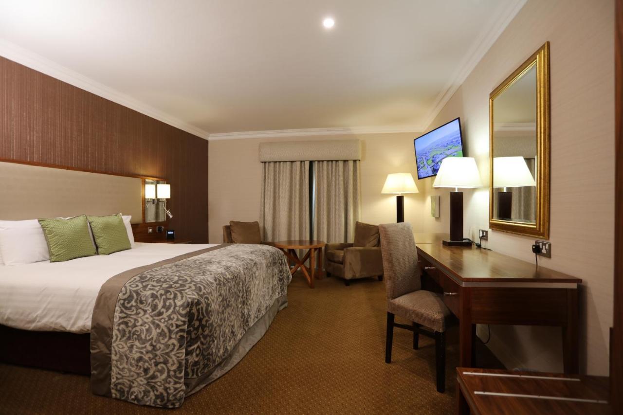 Vaughan Lodge Hotel ลาฮินช์ ภายนอก รูปภาพ
