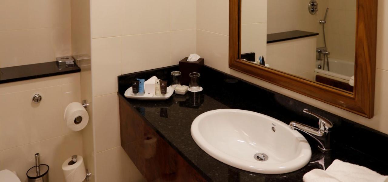 Vaughan Lodge Hotel ลาฮินช์ ภายนอก รูปภาพ