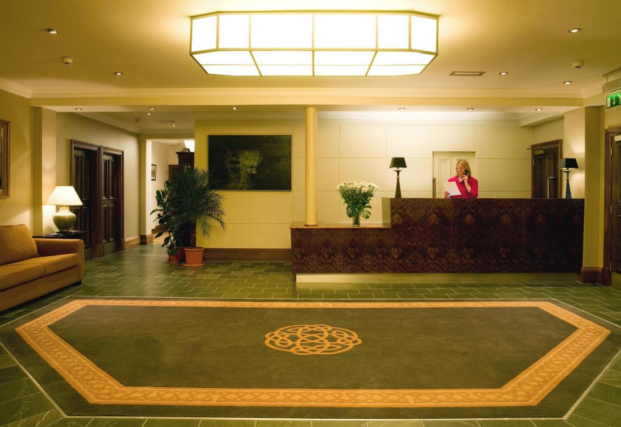 Vaughan Lodge Hotel ลาฮินช์ ภายนอก รูปภาพ